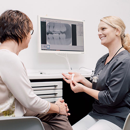 Zahnarzt Köln-Bayenthal - Dr. Andrea Fedder - Praxis - Behandlung